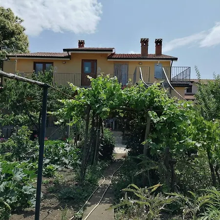 بيت للعطل Biagio And Marys House